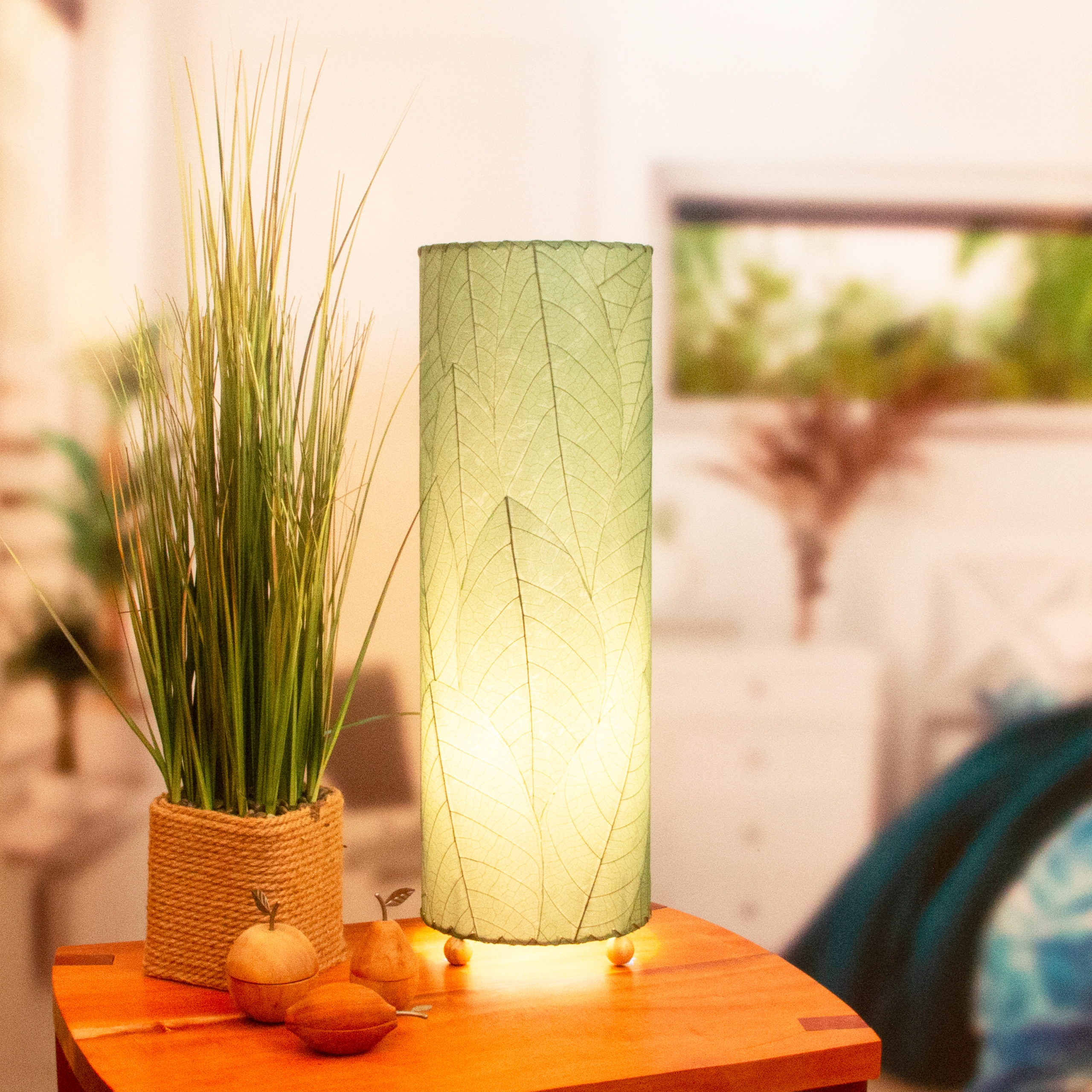 307-t-g-lifestyle 24 Inch Cocoa Leaf Cylinder Table Lamp