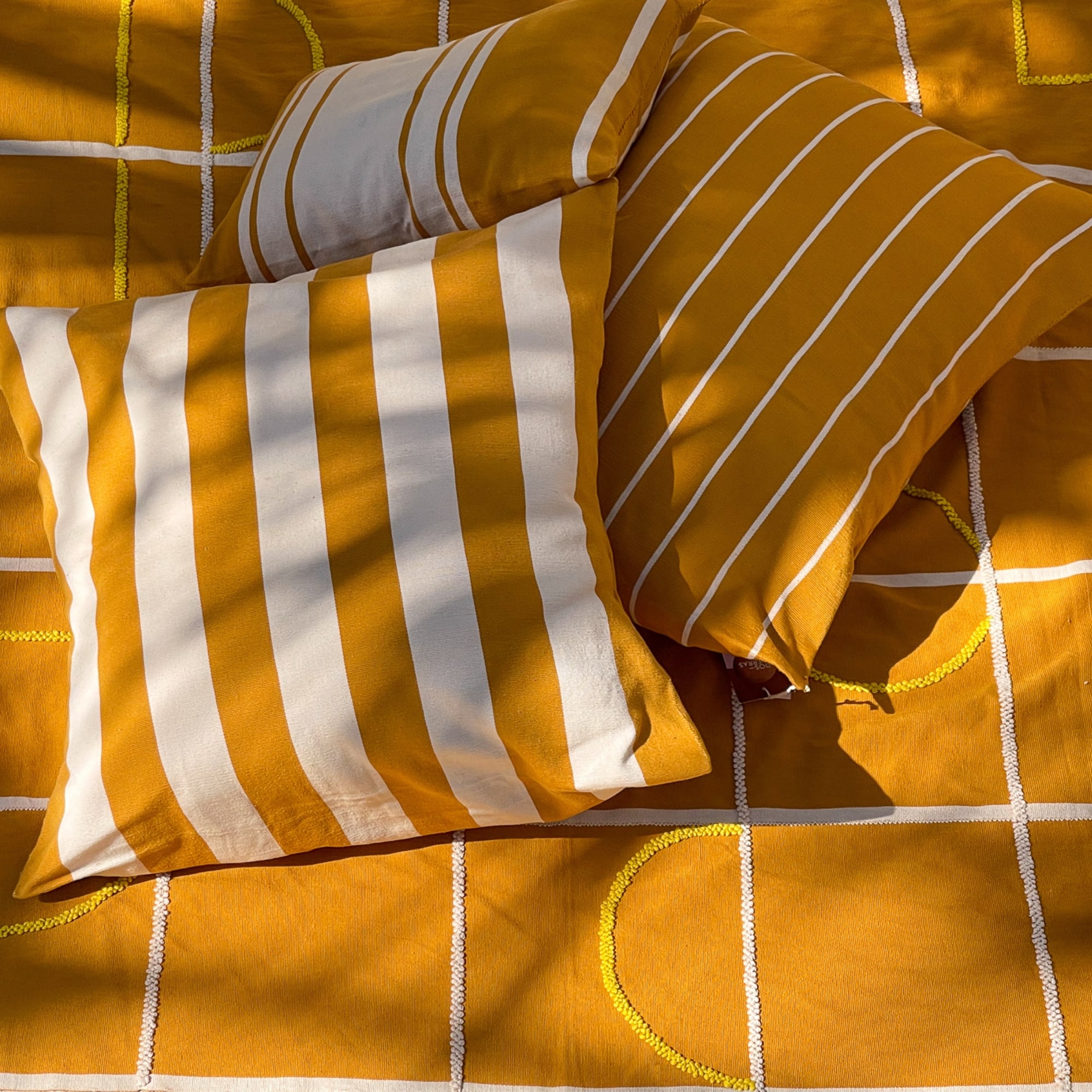 Rayas Pillow Cover