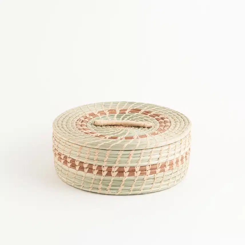 Wild Grass and Pine Tortilla Basket with Lid <br>(Item #pn-v) - Image 3