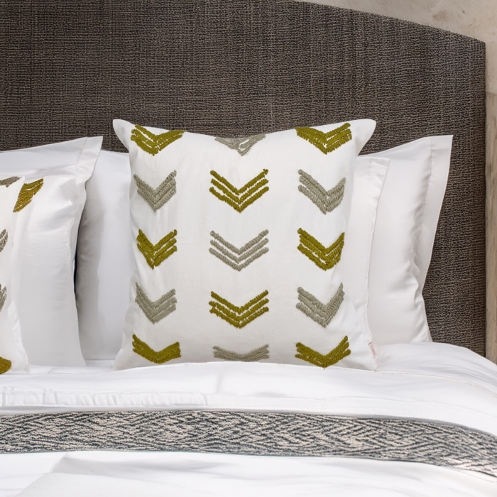 Tuk Pillow Cover Green <br>(Item # ss24c_13)