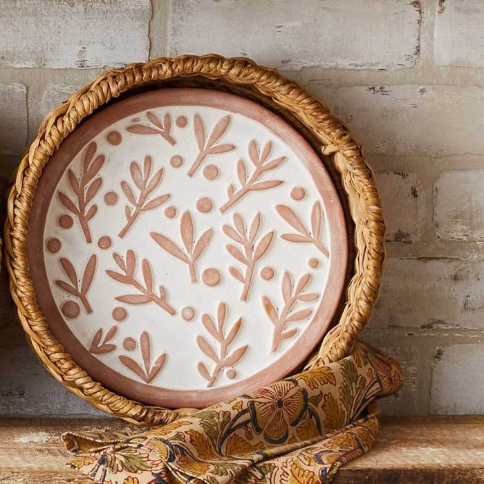 Olive Branch Bread Warmer<br>(Item #serrv-46366) - Image 2