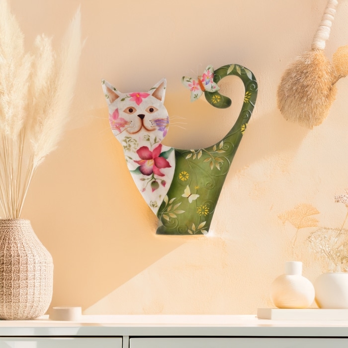 Cat Wall Decor White And Green <br>(Item # m7012)